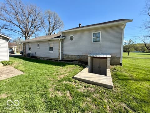 Photo of 48 W Greencastle Road, Mooresville, IN