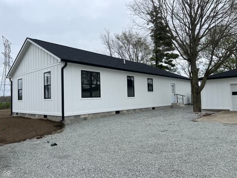 Front exterior at 4653 E Us Highway 36, Markleville, IN