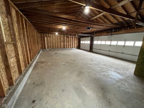 Garage at 4653 E Us Highway 36, Markleville, IN