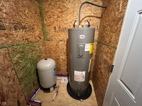 Utility Room — 4653 E Us Highway 36, Markleville, IN