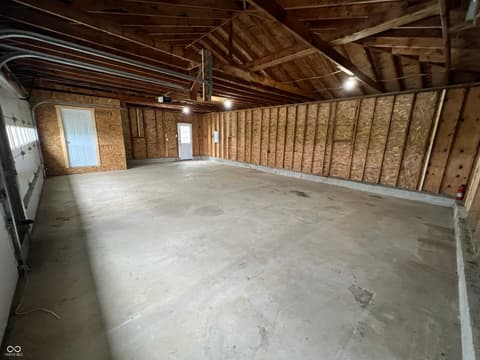 Garage at 4653 E Us Highway 36, Markleville, IN