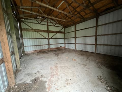 Garage at 4653 E Us Highway 36, Markleville, IN
