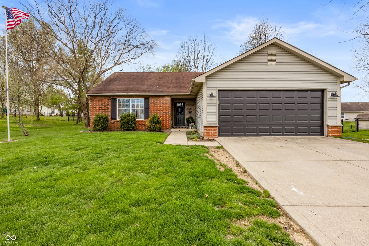 Photo of 434 Driftwood Court, Franklin, IN