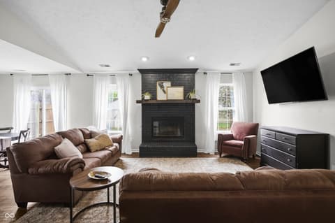 Photo of 434 Driftwood Court, Franklin, IN