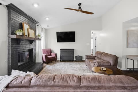 Photo of 434 Driftwood Court, Franklin, IN