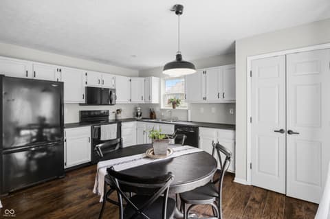 Photo of 434 Driftwood Court, Franklin, IN