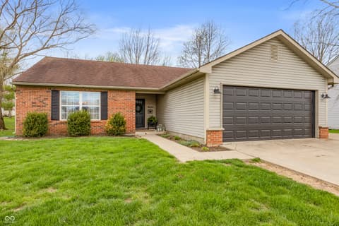 Photo of 434 Driftwood Court, Franklin, IN