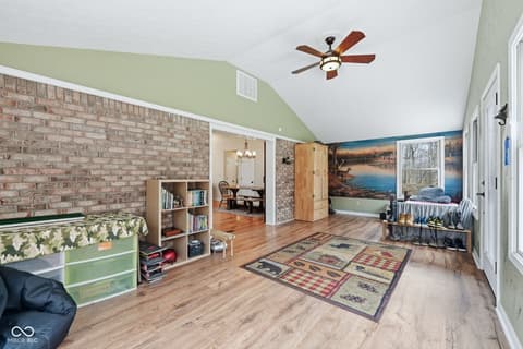 Photo of 440 Daugherty Road, Nashville, IN
