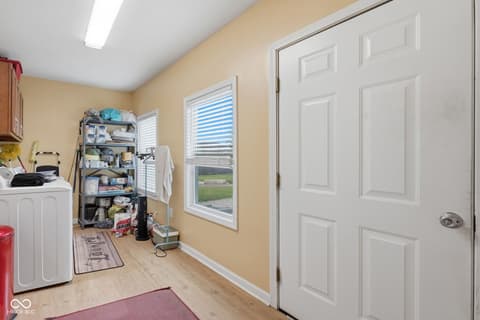 Laundry room at 706 S Chestnut Street, Seymour, IN