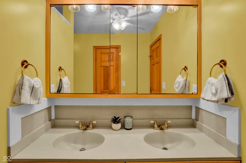 Photo of 4741 Winterberry Place, Columbus, IN