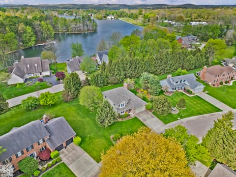 Photo of 4741 Winterberry Place, Columbus, IN