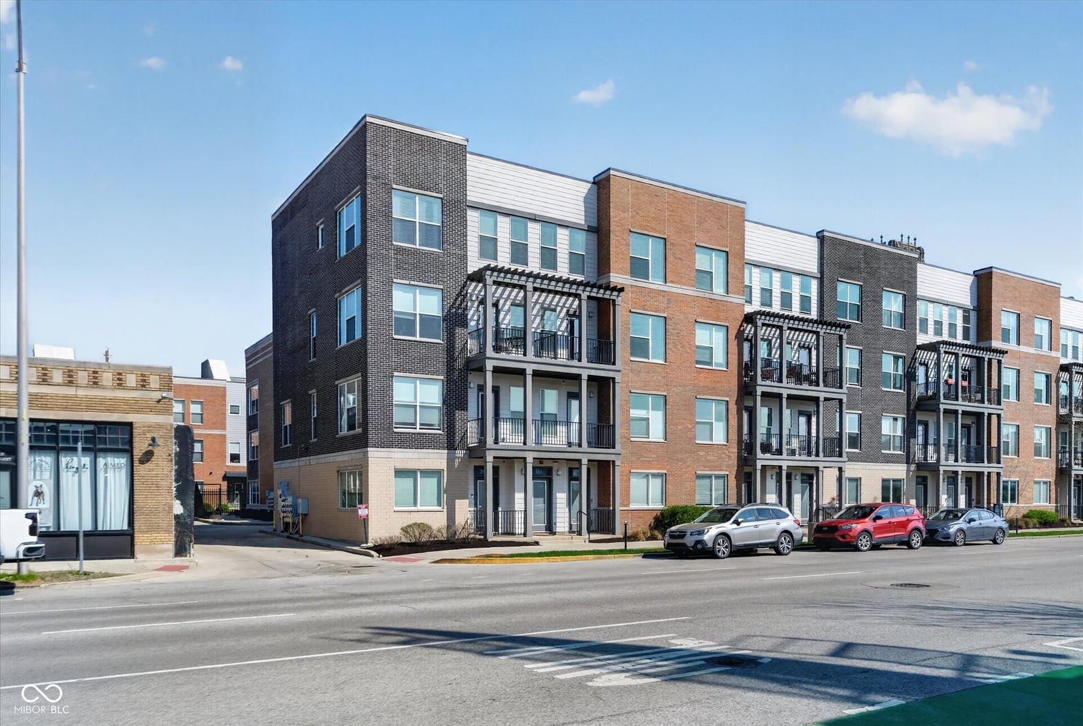 Photo of 727 N Illinois Street, Indianapolis, IN