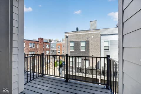 Photo of 727 N Illinois Street, Indianapolis, IN