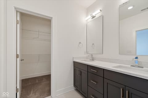 Photo of 727 N Illinois Street, Indianapolis, IN