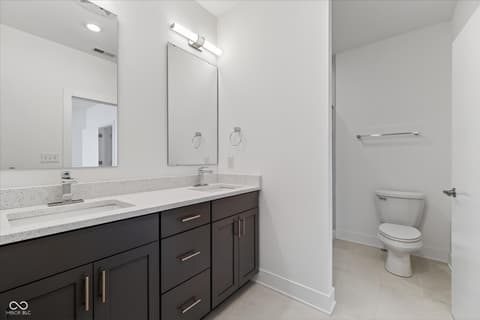 Photo of 727 N Illinois Street, Indianapolis, IN