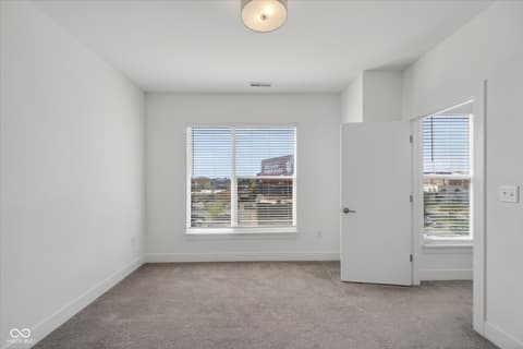 Photo of 727 N Illinois Street, Indianapolis, IN