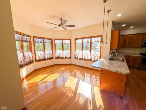 Breakfast Area — 3861 E 300 N, Crawfordsville, IN