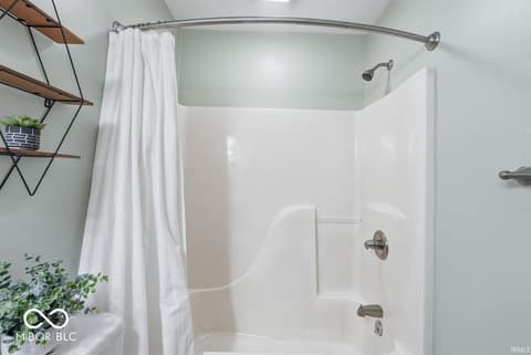 Bathroom at 3501 W Wheatfield Lane, Muncie, IN