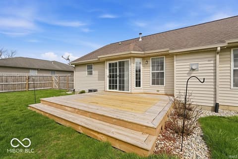 Outdoor living area at 3501 W Wheatfield Lane, Muncie, IN