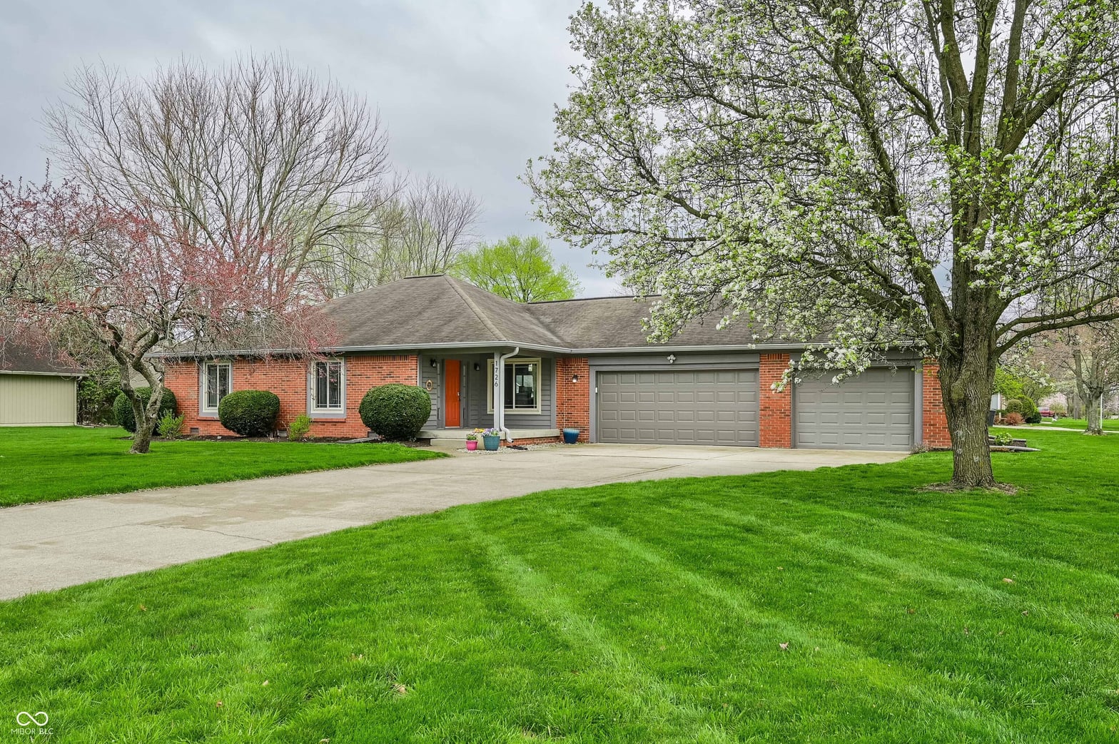 Yard at 1726 Valley Brook Drive, Indianapolis, IN