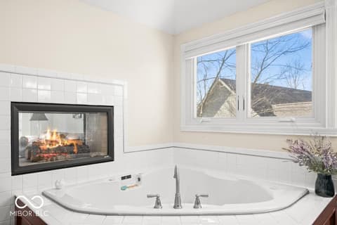 Primary bathroom at 12465 Silver Bay Circle, Indianapolis, IN
