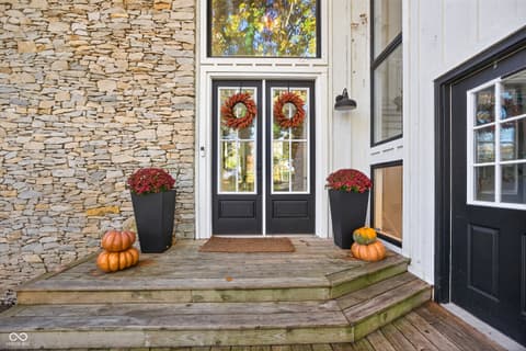 Photo of 9428 S Harbour Pointe Drive, Bloomington, IN