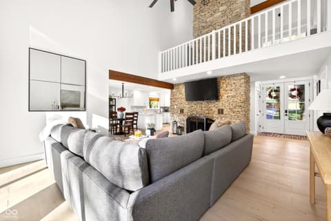 Photo of 9428 S Harbour Pointe Drive, Bloomington, IN