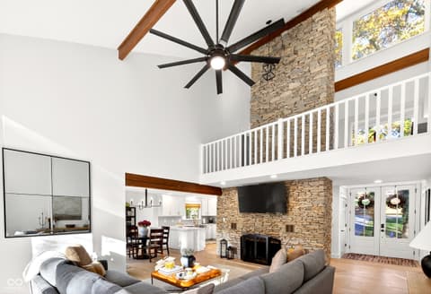 Photo of 9428 S Harbour Pointe Drive, Bloomington, IN