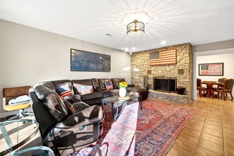 Photo of 9428 S Harbour Pointe Drive, Bloomington, IN