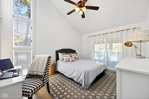 Photo of 9428 S Harbour Pointe Drive, Bloomington, IN