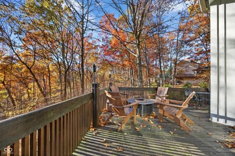 Photo of 9428 S Harbour Pointe Drive, Bloomington, IN