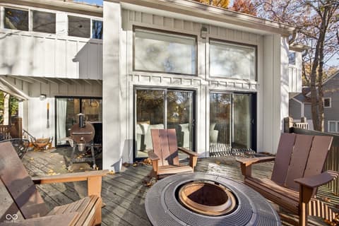 Photo of 9428 S Harbour Pointe Drive, Bloomington, IN