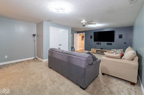 Photo of 1325 Brentford Lane, Greenwood, IN
