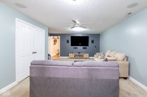 Photo of 1325 Brentford Lane, Greenwood, IN
