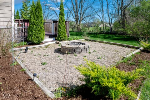 Yard at 1325 Brentford Lane, Greenwood, IN