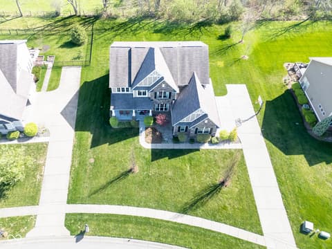 Photo of 1325 Brentford Lane, Greenwood, IN