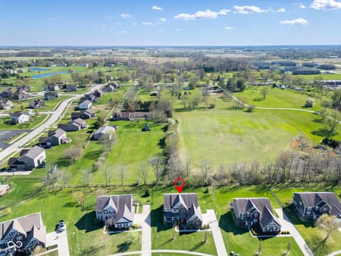 Photo of 1325 Brentford Lane, Greenwood, IN