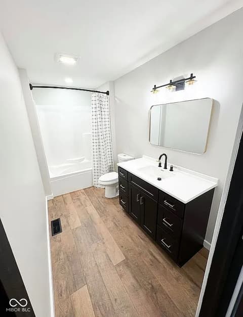 Photo of 424 W 1st Street, Rushville, IN