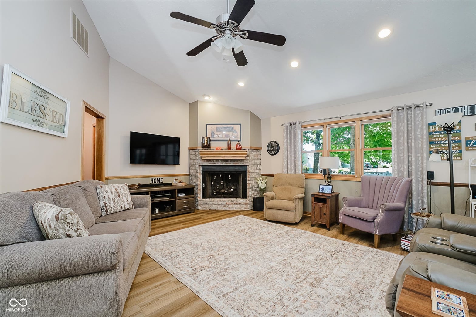 Family room at 2628 Inlet Drive, Cicero, IN