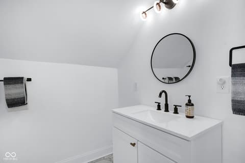 Photo of 1114 N Beville Avenue, Indianapolis, IN