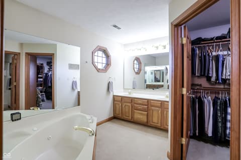 Photo of 5571 N Red Oak Drive, Greenfield, IN
