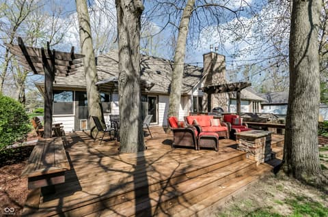 Photo of 5571 N Red Oak Drive, Greenfield, IN