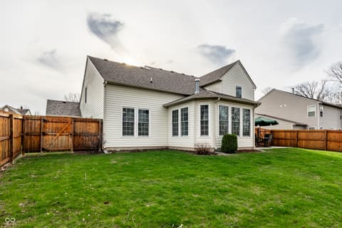 Yard at 1442 Labrot Court, Avon, IN
