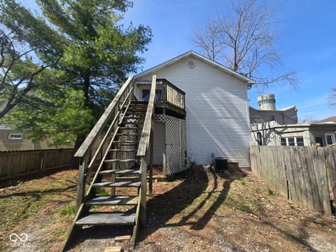 Garage at 214 N Maple Street, Dana, IN