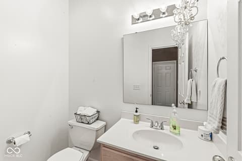 Photo of 2363 Colfax Lane, Indianapolis, IN