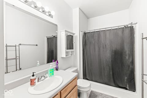 Photo of 2363 Colfax Lane, Indianapolis, IN