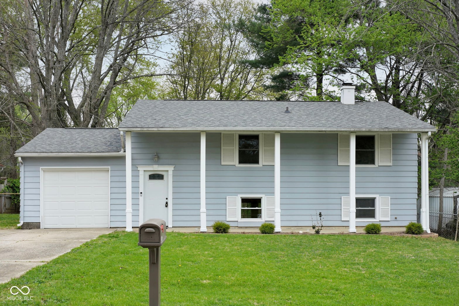 Photo of 306 S Cedar Drive, Ellettsville, IN