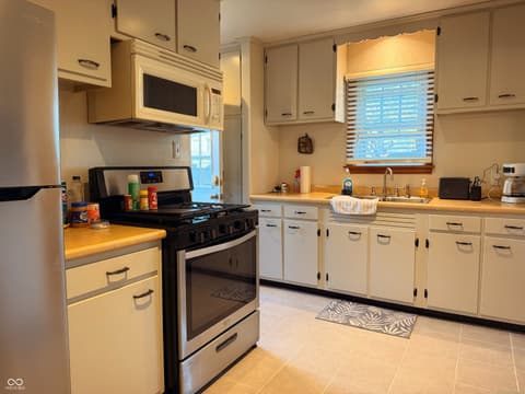 Photo of 415 N 18th Avenue, Beech Grove, IN