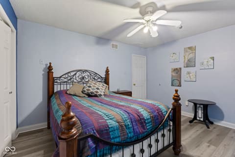 Bedroom at 4012 S Loganberry Court, New Palestine, IN