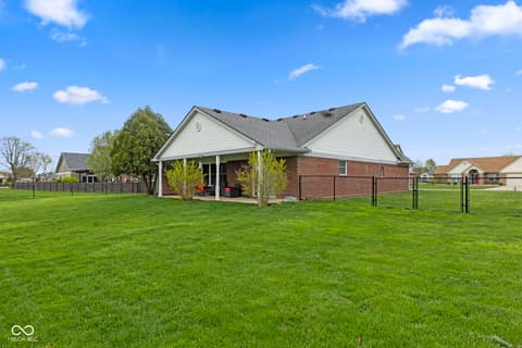 Side exterior at 4012 S Loganberry Court, New Palestine, IN